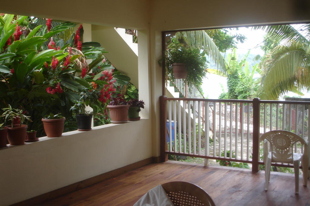 Finjam Cottage ปอร์ตอันโตนิโอ ภายนอก รูปภาพ